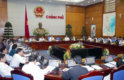 Government monthly meeting for March: removing difficulties to stimulate production - ảnh 1